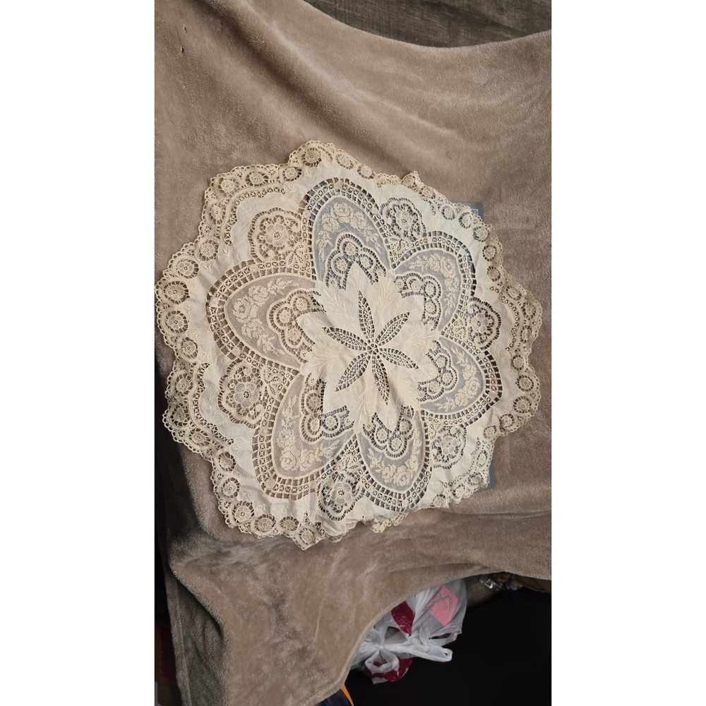 Vintage Handmade Lace Doily Ecru Round Floral Starburst Table Topper 14 Inch